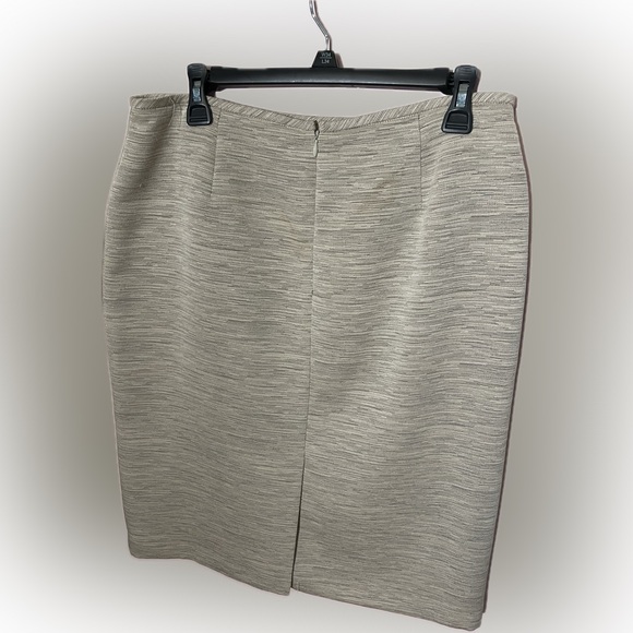 Isabella Suits 2pc Skirt Set Size 12 - Picture 6 of 9